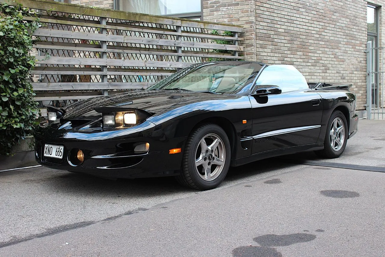 Vehicle image 7