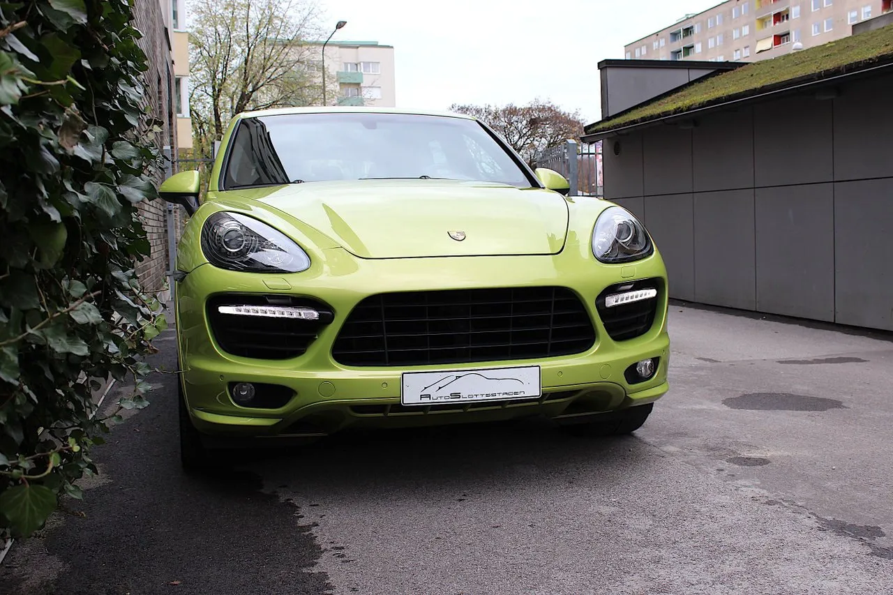 Vehicle image 7