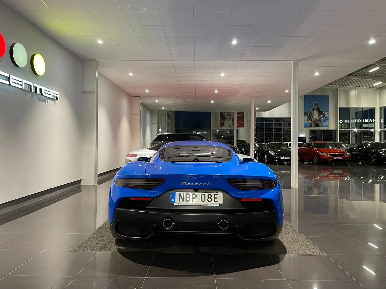 Vehicle image 6