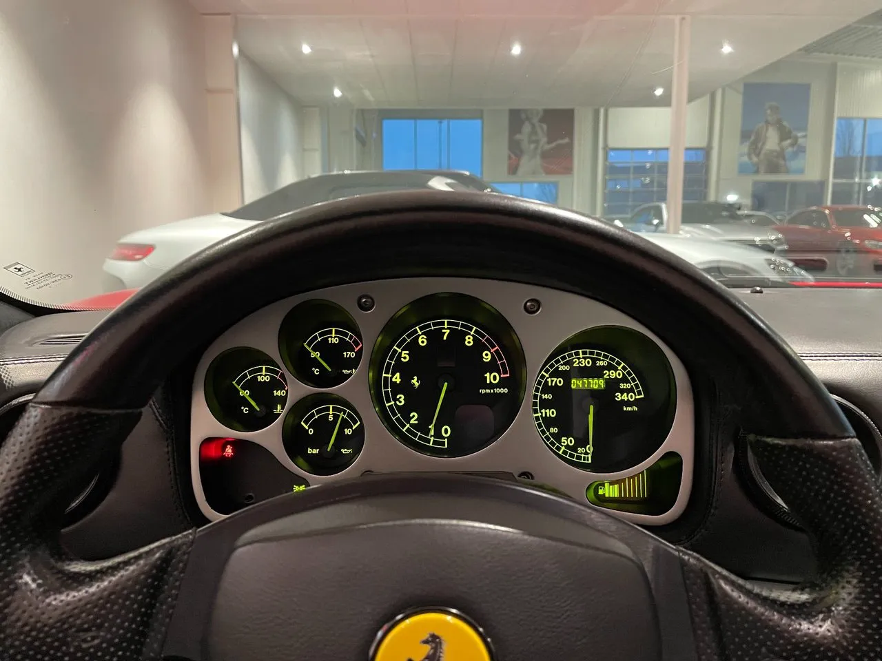 Vehicle image 12