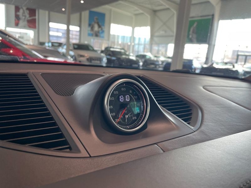 Porsche Macan bild 12