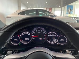Porsche Panamera bild 8