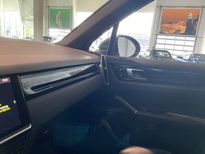 Porsche Cayenne bild 16
