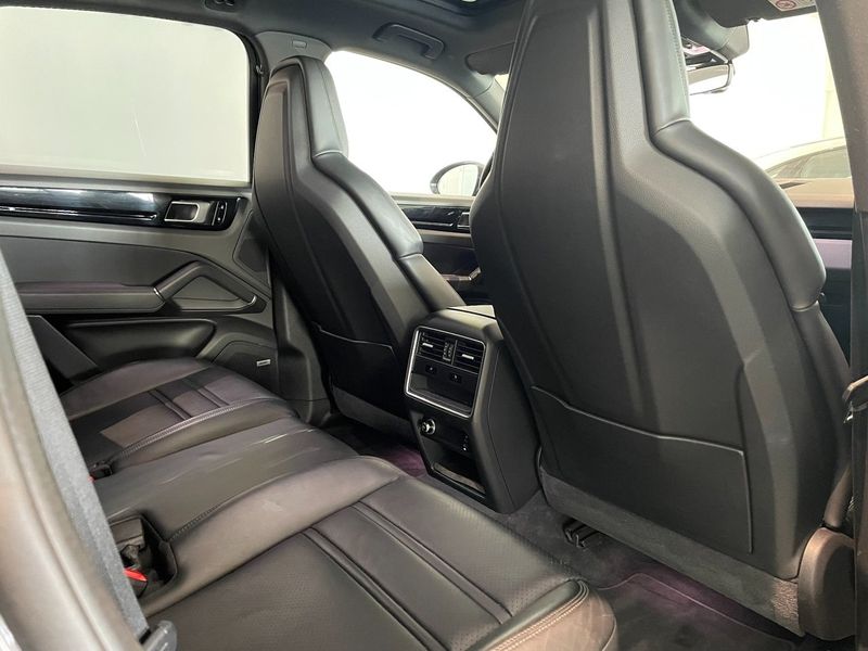 Porsche Cayenne bild 18