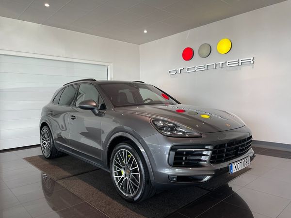 Porsche Cayenne E-Hybrid Head-Up Panorama Eldrag Softclose Luftfjädring - 2020