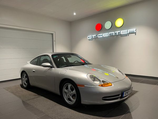 Porsche 996 911 Carrera Få ägare Låga mil - 1998
