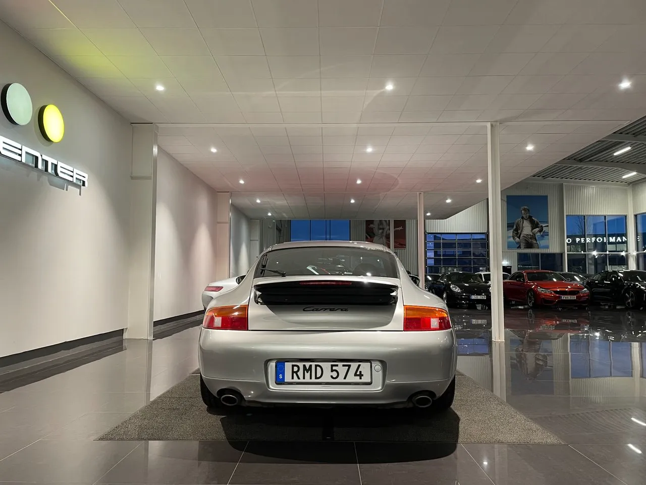 Vehicle image 4