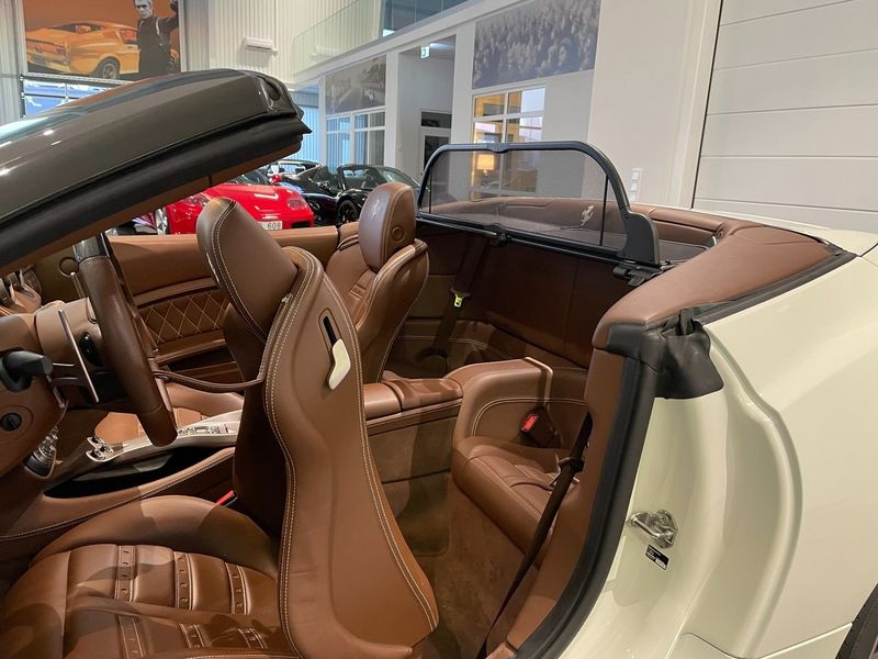 Ferrari California bild 8