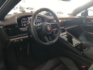 Porsche Panamera bild 6