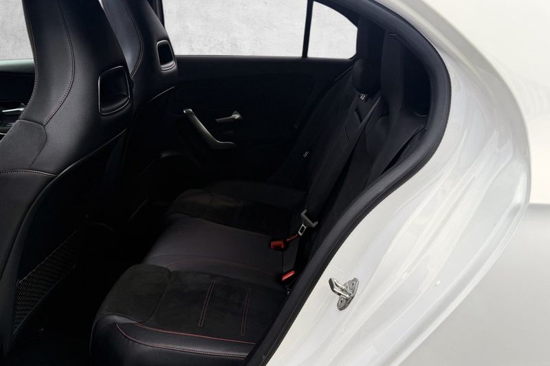 Mercedes A200 bild 17