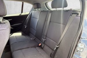 BMW 116 bild 16