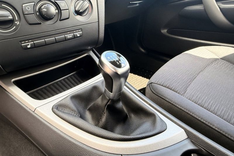 BMW 116 bild 20