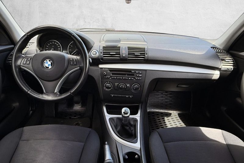 BMW 116 bild 13