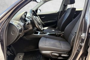 BMW 116 bild 11