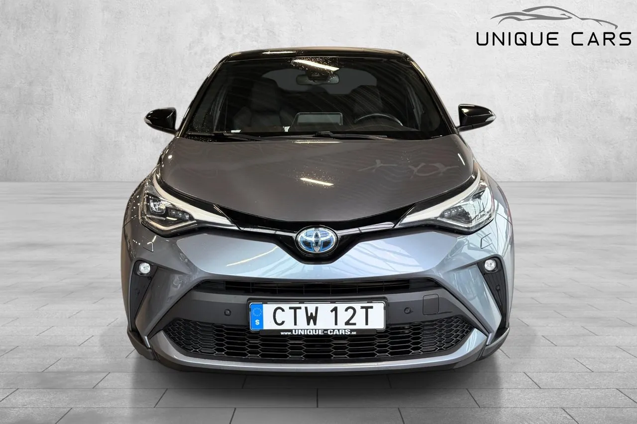 Vehicle image 9