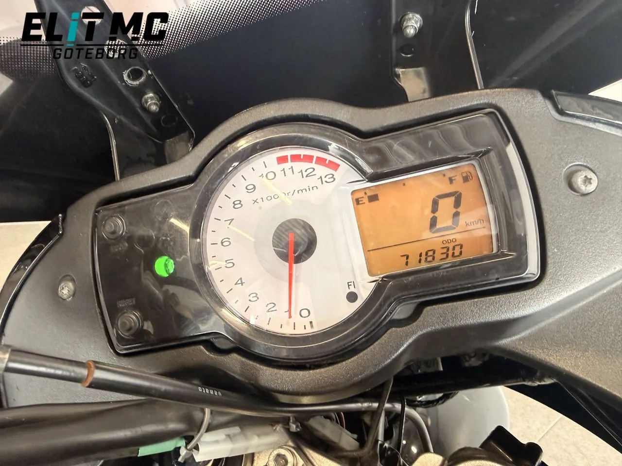 Vehicle image 20