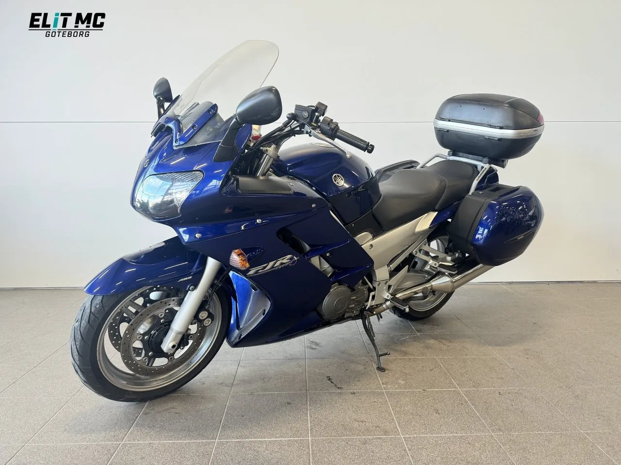 Vehicle image 14