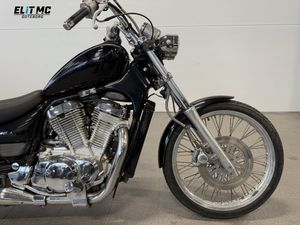 Suzuki VS bild 5