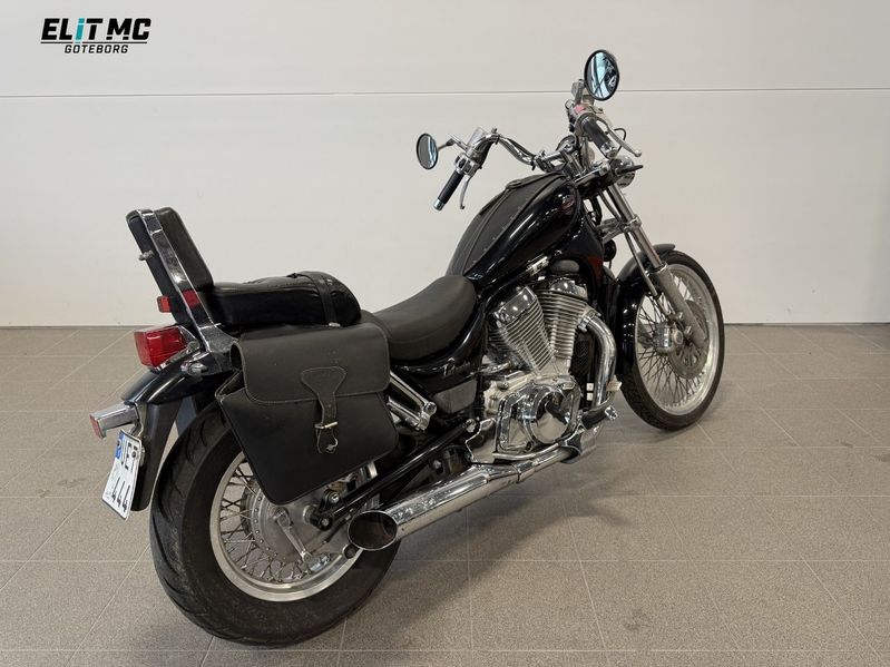 Suzuki VS bild 7