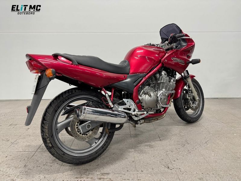 Yamaha XJ bild 5