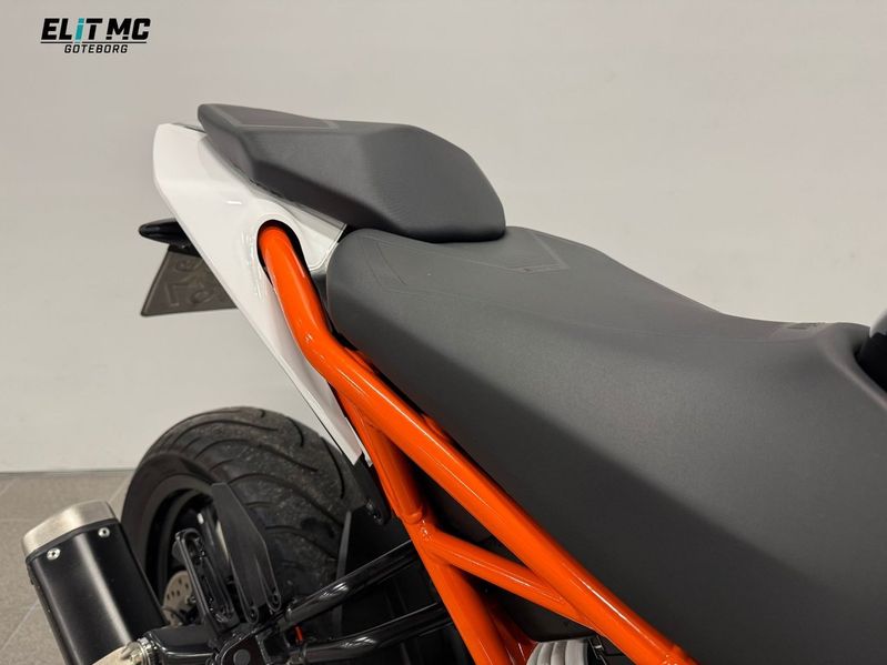 KTM 125 Duke bild 3