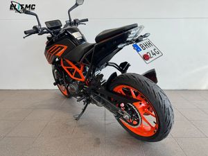 KTM 125 Duke bild 12