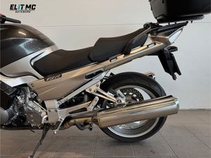 Yamaha FJR bild 14