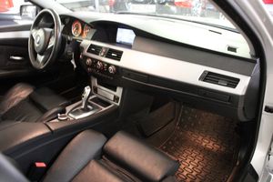 BMW 523 bild 13
