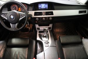 BMW 523 bild 8