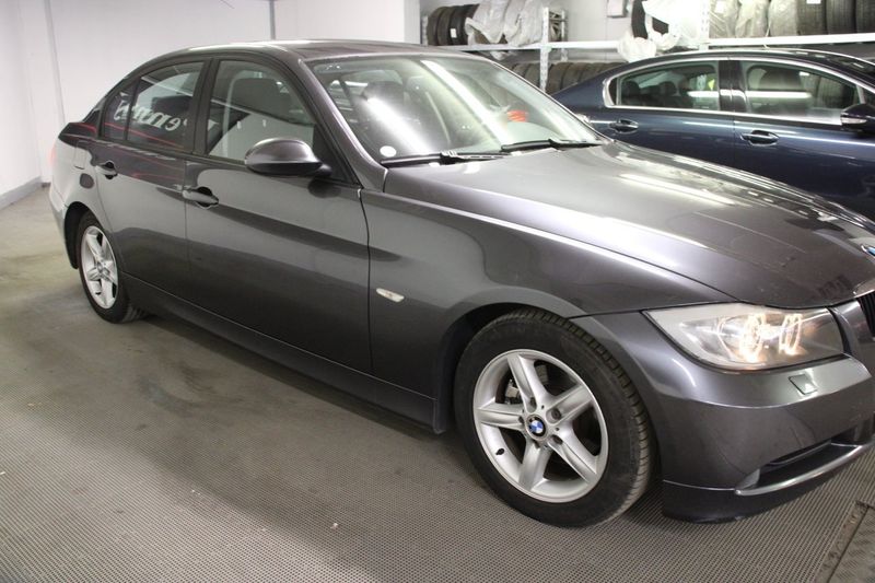 BMW 318 bild 12