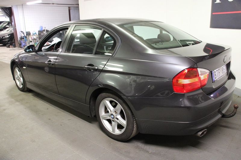 BMW 318 bild 9