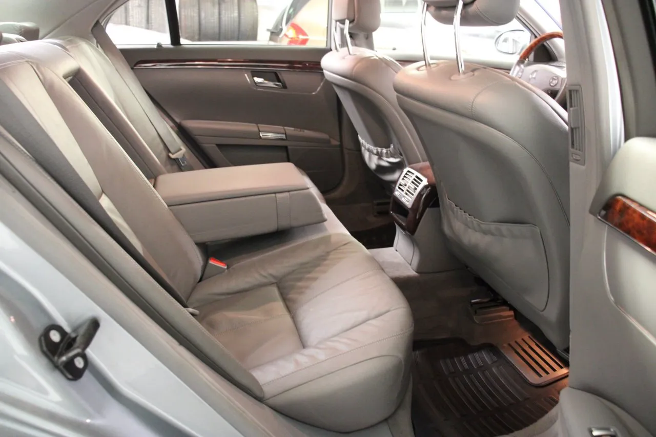 Vehicle image 21