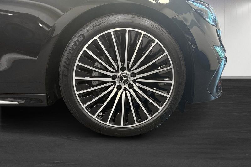 Mercedes E300 bild 11