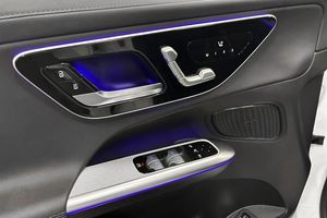 Mercedes GLC300 bild 15
