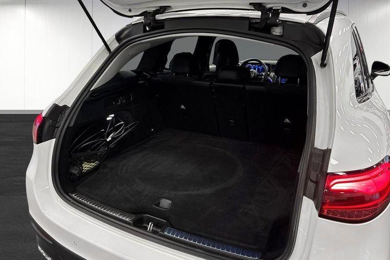 Mercedes GLC300 bild 12