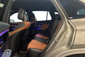 Mercedes GLC300 bild 10