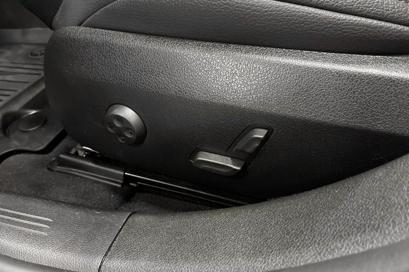 Mercedes E300 bild 16