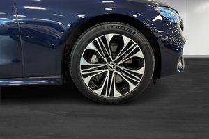 Mercedes E300 bild 12