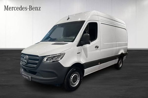 Mercedes e-Sprinter 414 SKÅP A2 PRO - 2025