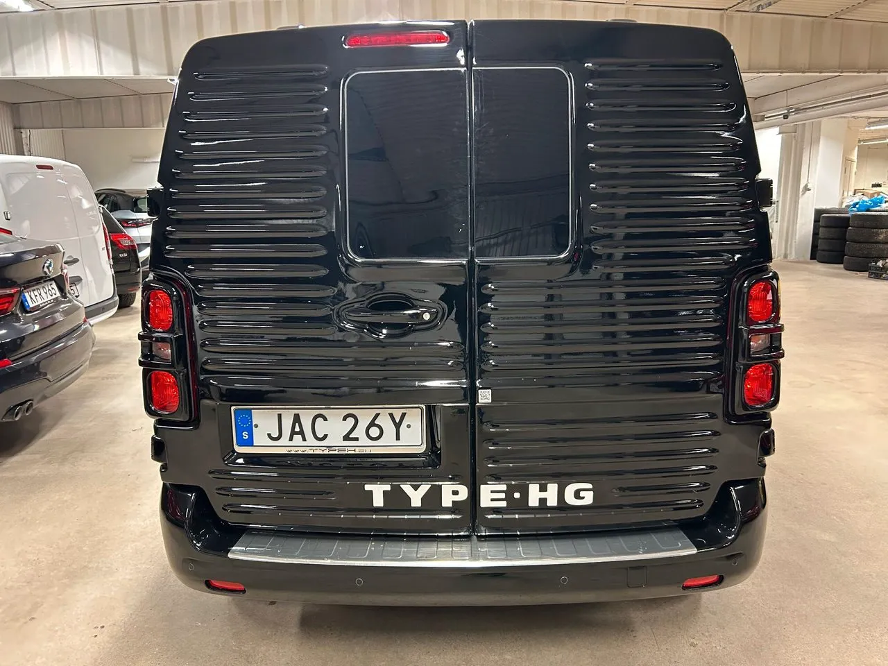 Vehicle image 5