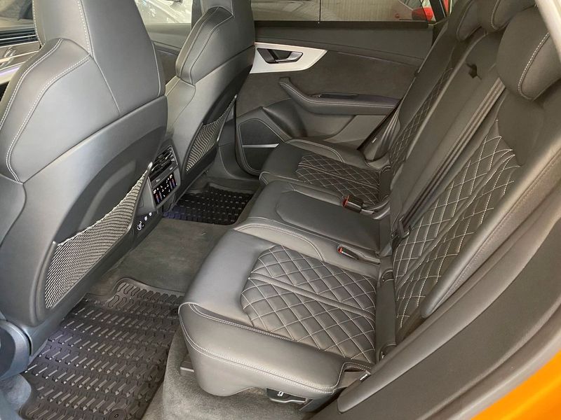 Audi SQ8 bild 11