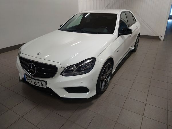 Mercedes E220 BlueTEC 9G-Tronic AMG Night Edition - 2016