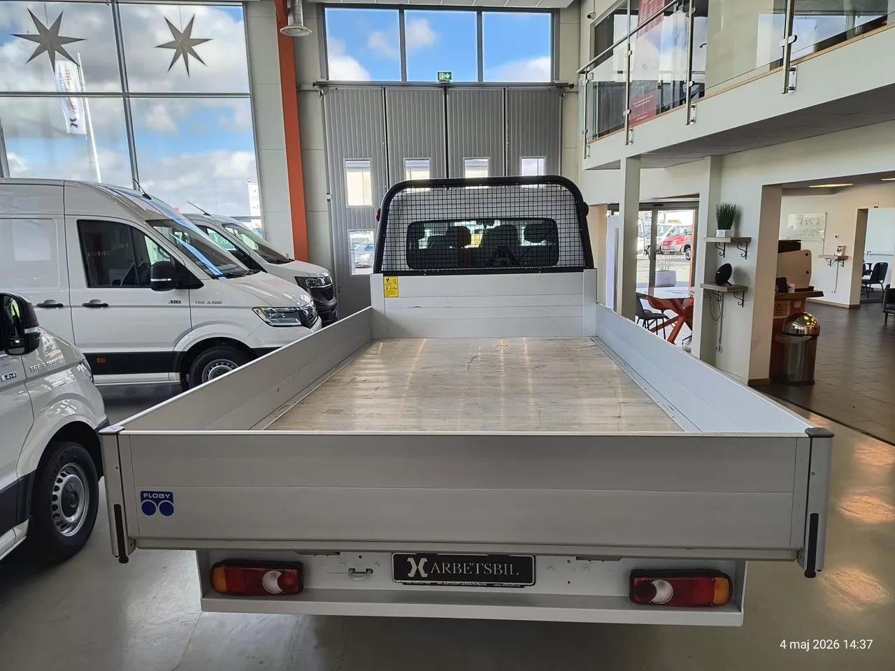 Vehicle image 7