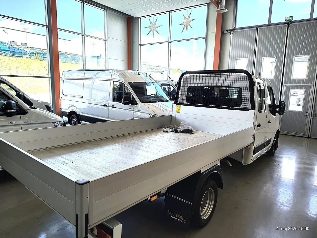 Vehicle image 9