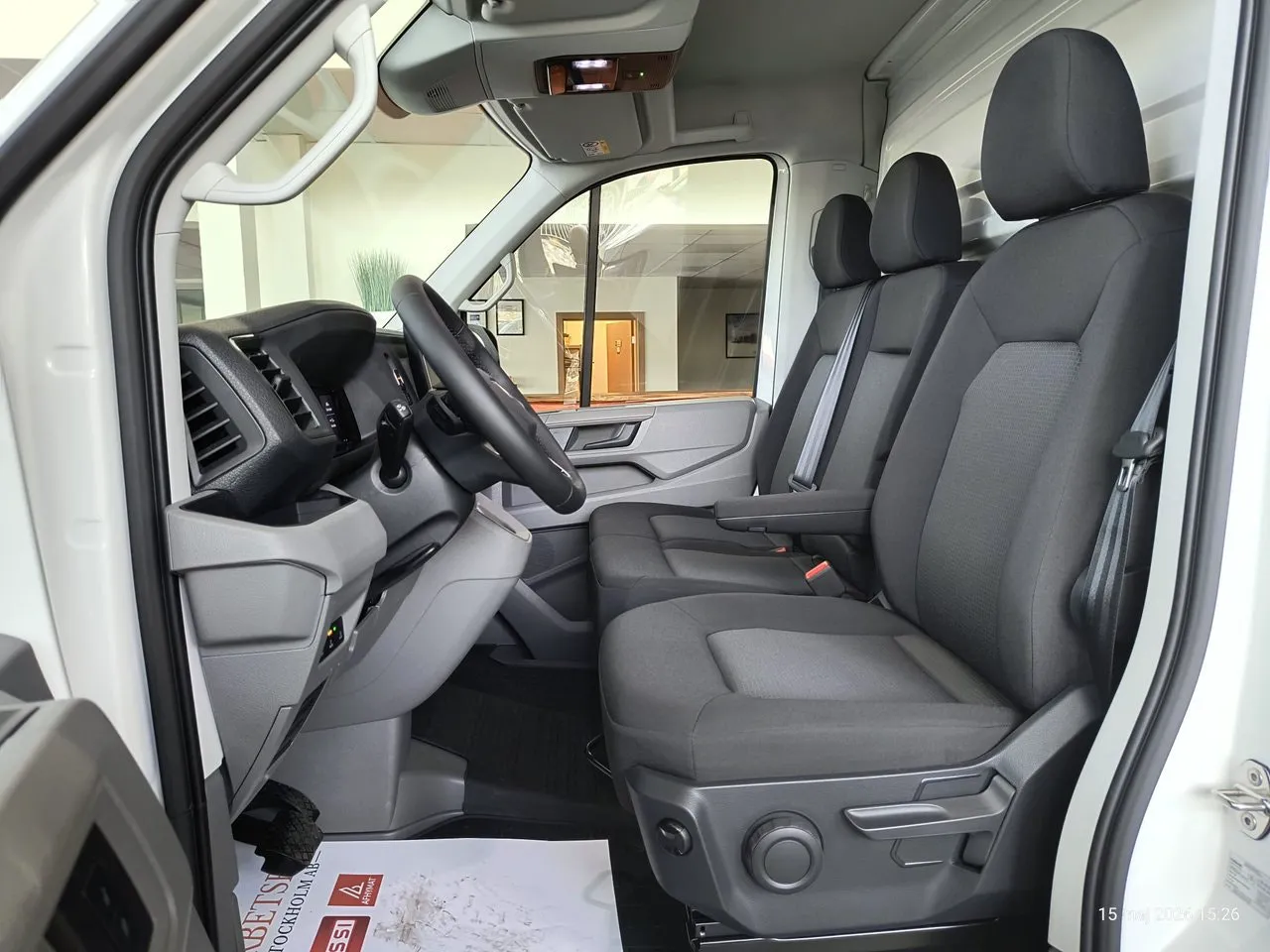 Vehicle image 14