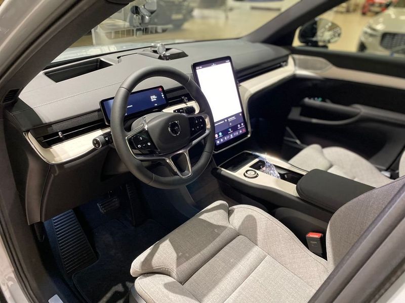 Volvo EX90 bild 27