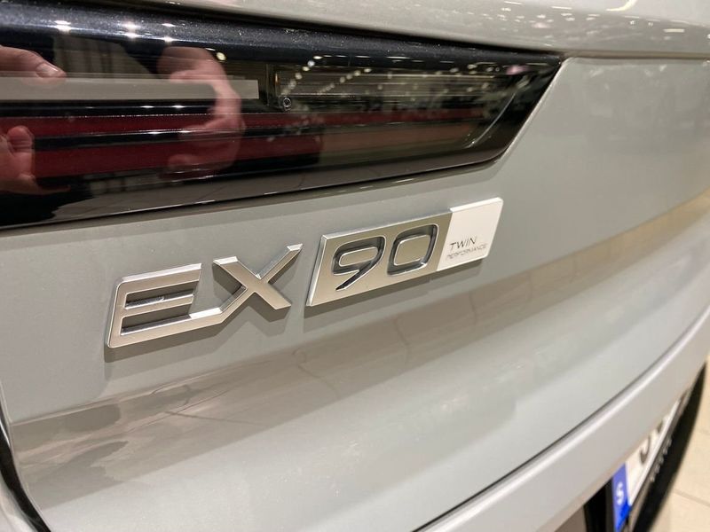 Volvo EX90 bild 17