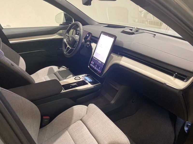 Volvo EX90 bild 8
