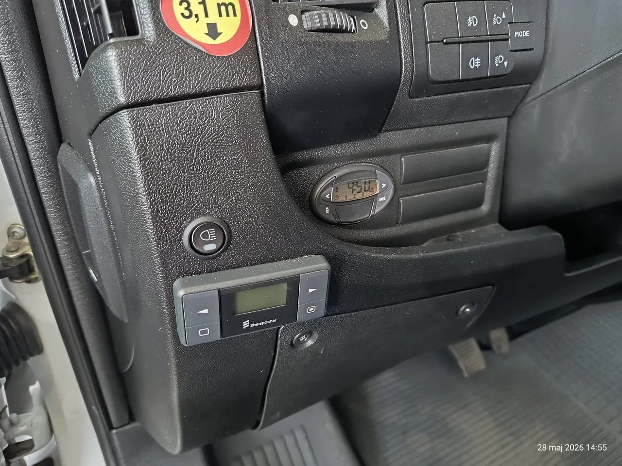 Vehicle image 24