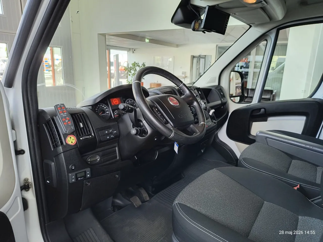 Vehicle image 23